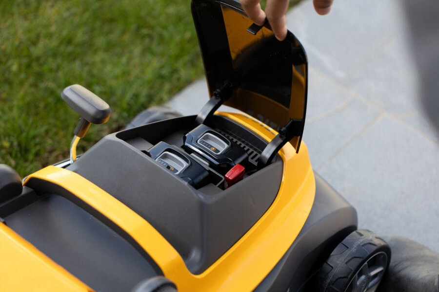 tosaerba a batteria - kit collector 136e